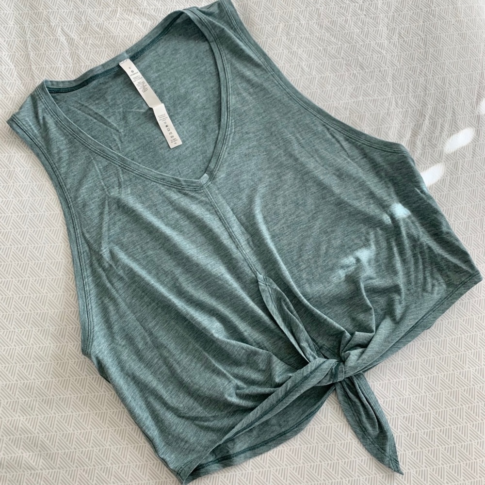 Lululemon Tie Front Tank